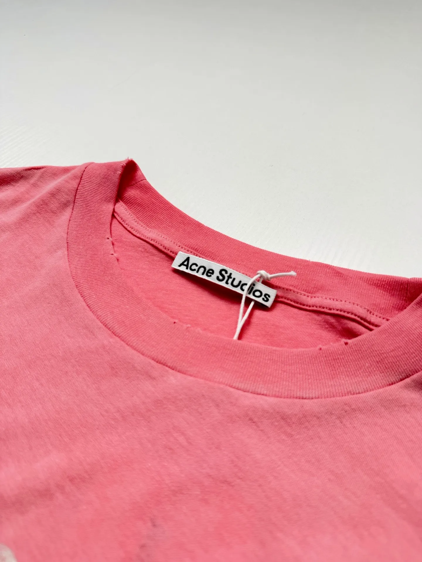 Acne Studio T 145g/㎡ 85 15 ， ， Breathable ， ， ， ， ， ； Retro ； 、 ， ， Retro ， 、 ， ， Retro Size：S/M/L/XL